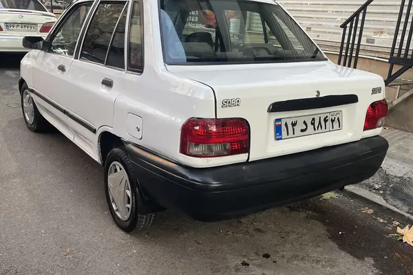 پراید، صندوق دار