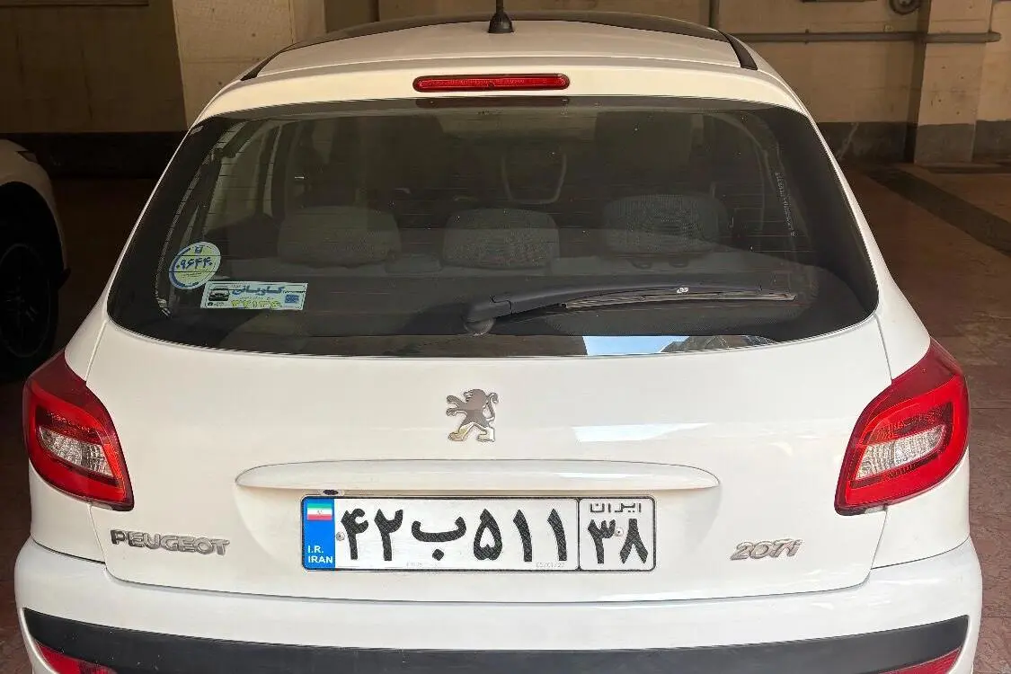 پژو،  207