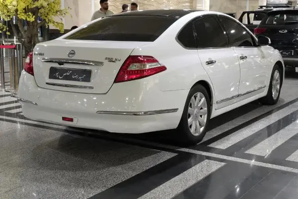 نیسان  تی ینا (مونتاژ)