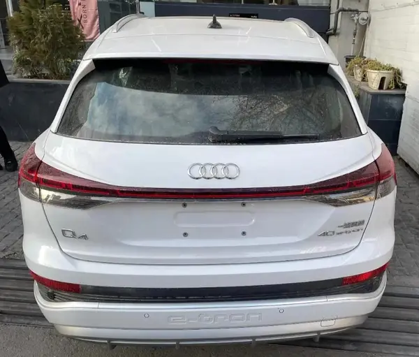 آئودی  Q4 e-tron