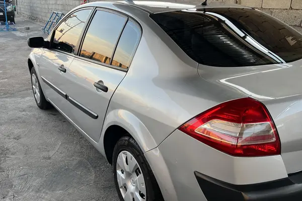 رنو، مگان (مونتاژ)