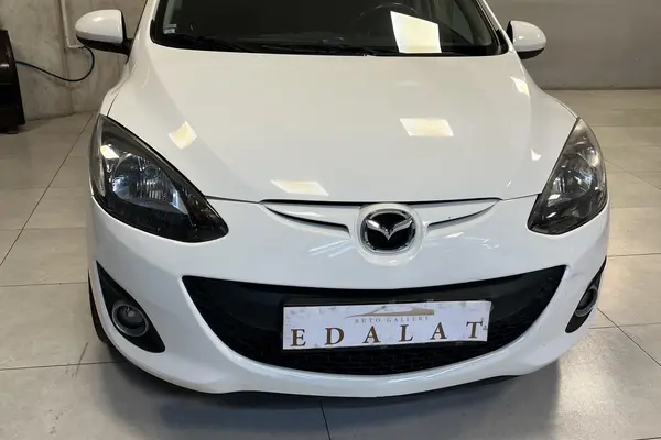 مزدا، 2 هاچ بک