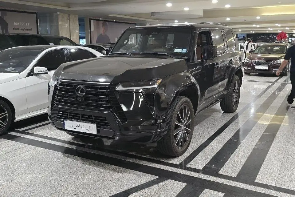 لکسوس،  GX