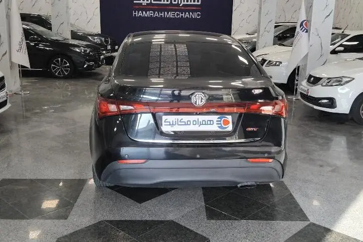 ام جی،  6