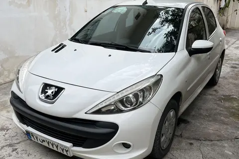پژو، 207
