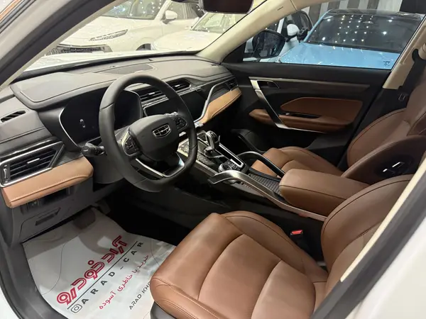 جیلی، آزکارا هیبرید