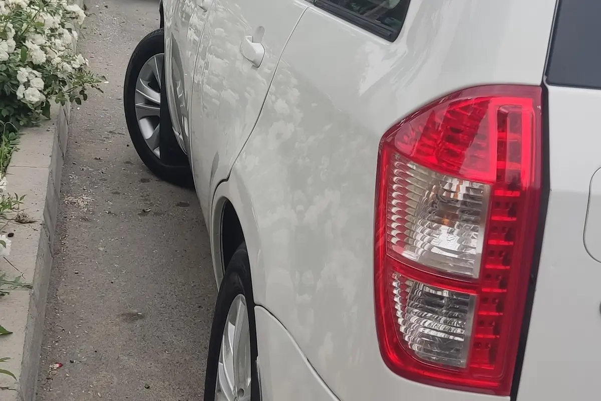 ام وی ام،  X33