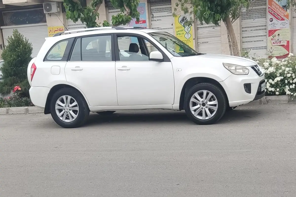 ام وی ام،  X33