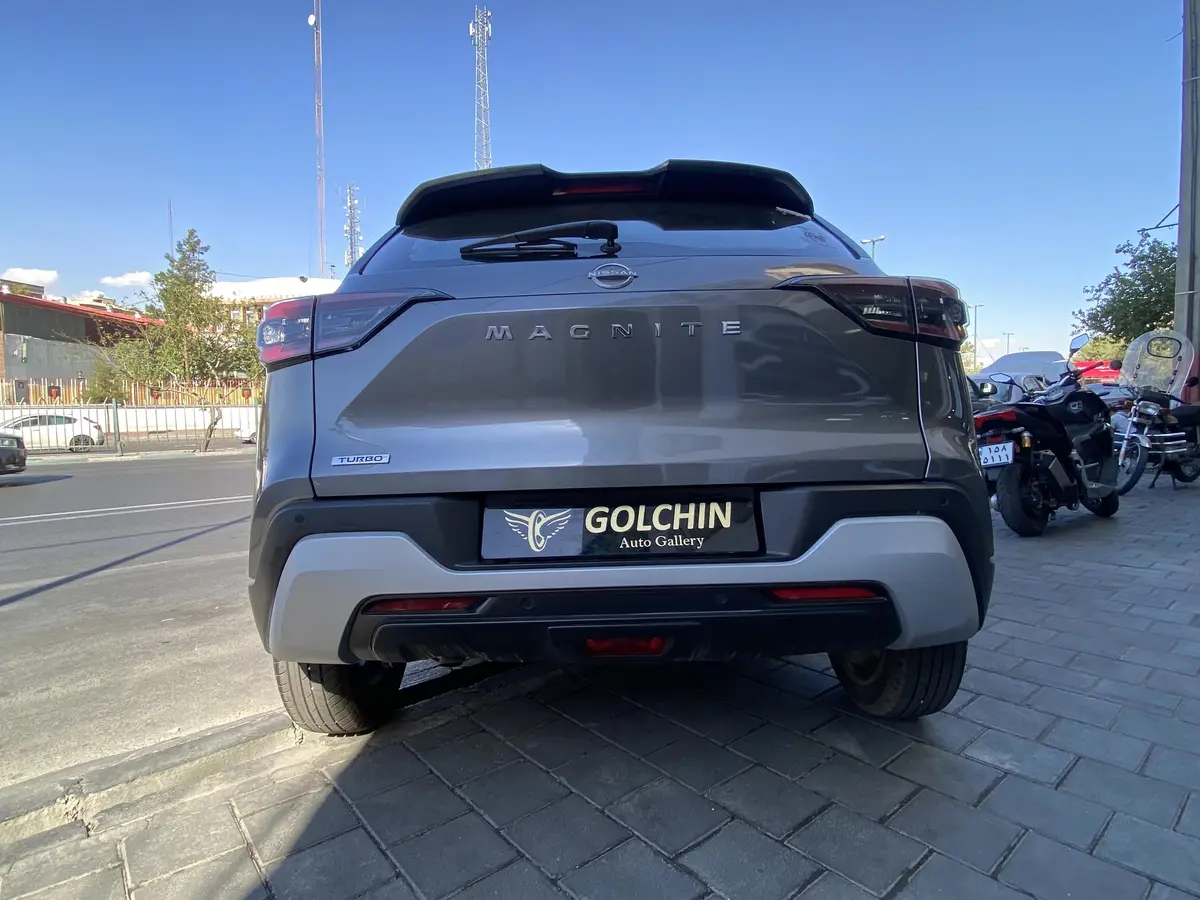 نیسان،  مگنایت