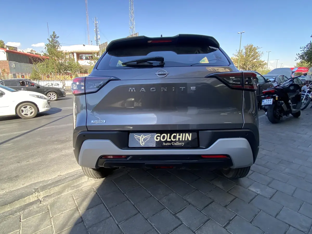 نیسان،  مگنایت
