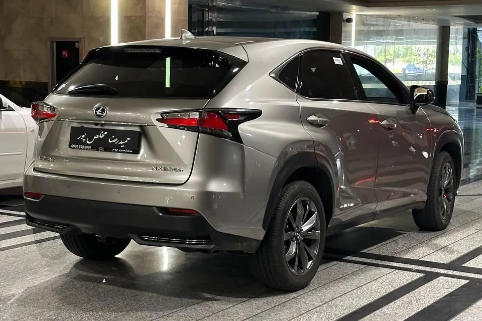 لکسوس  NX