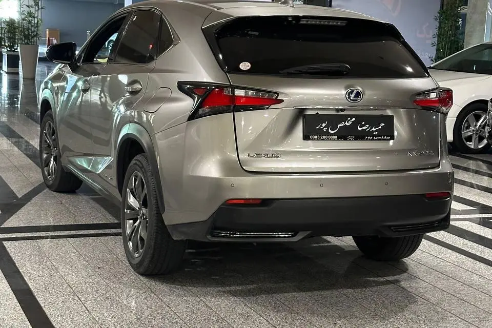 لکسوس  NX
