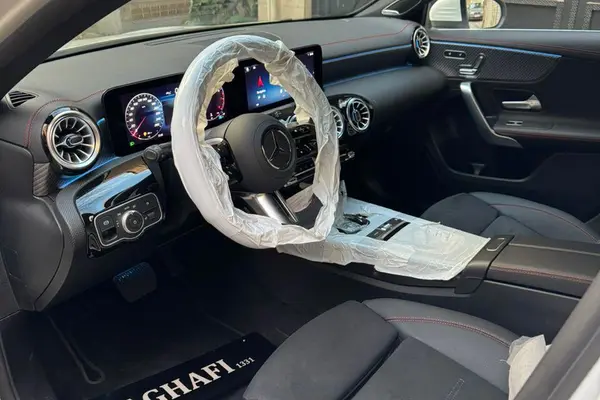 بنز، کلاس A سدان