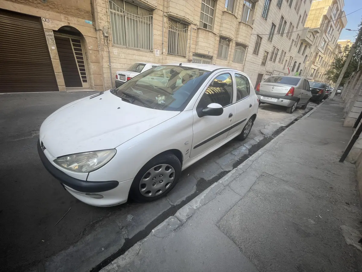 پژو،  206