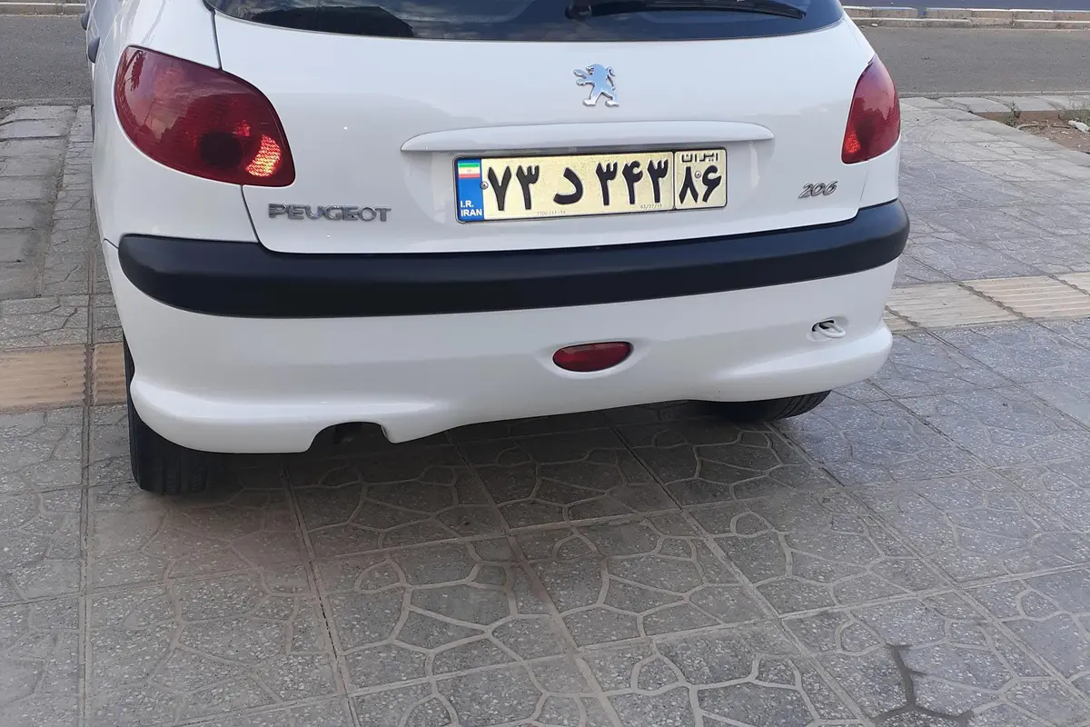 پژو،  206