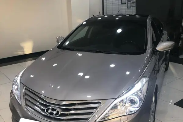 هیوندای، آزرا (گرنجور)