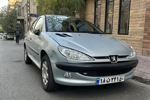 پژو، 206