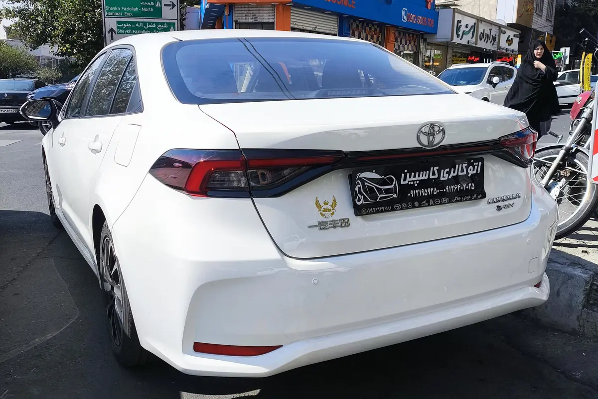 تویوتا،  کرولا هیبرید