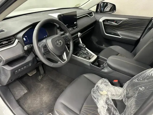 تویوتا، راوفور