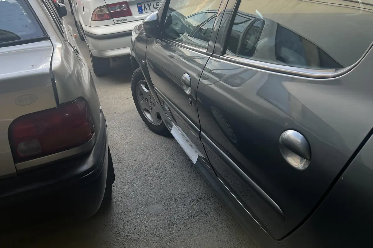 پژو،  207
