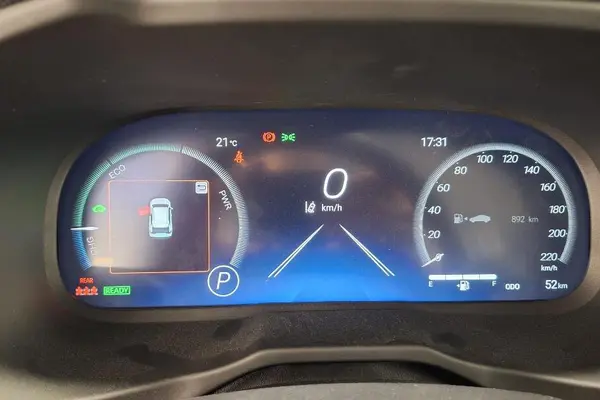 تویوتا، راوفور هیبرید