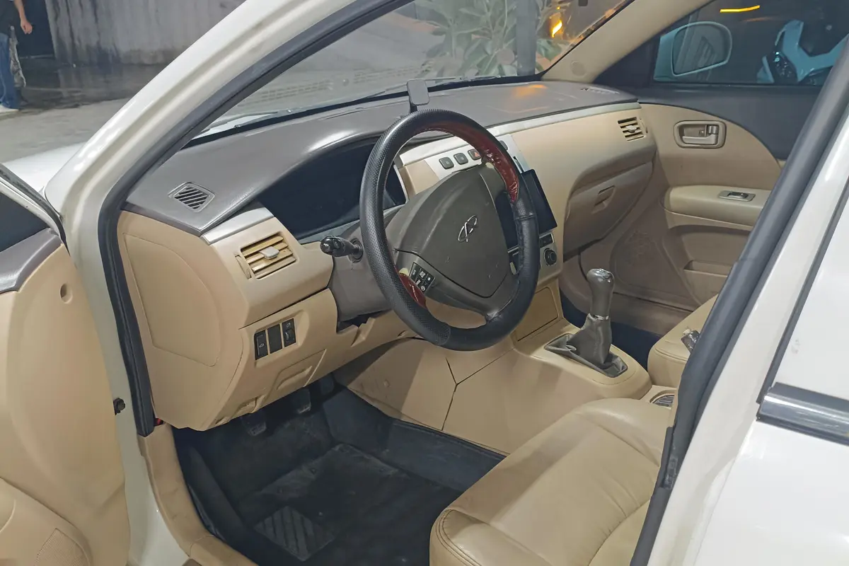 ام وی ام،  530