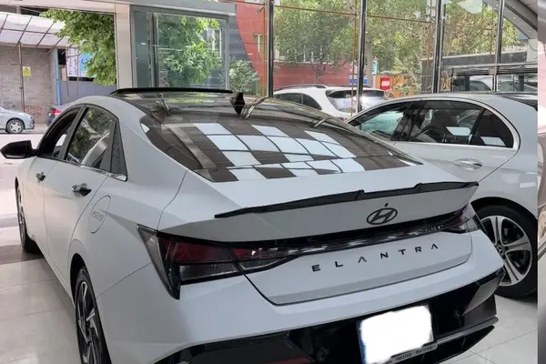 هیوندای  النترا