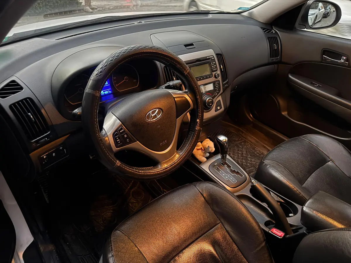هیوندای  i30