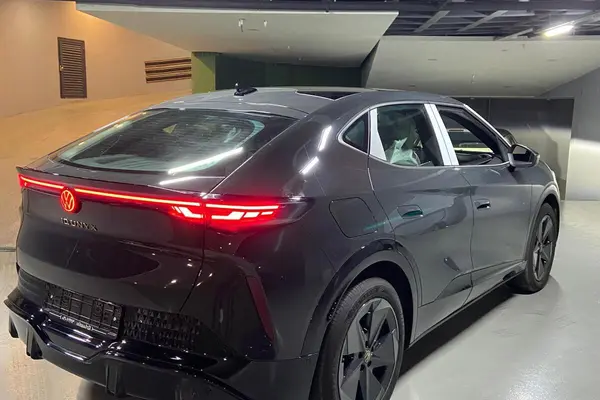 فولکس، آی دی یونیکس