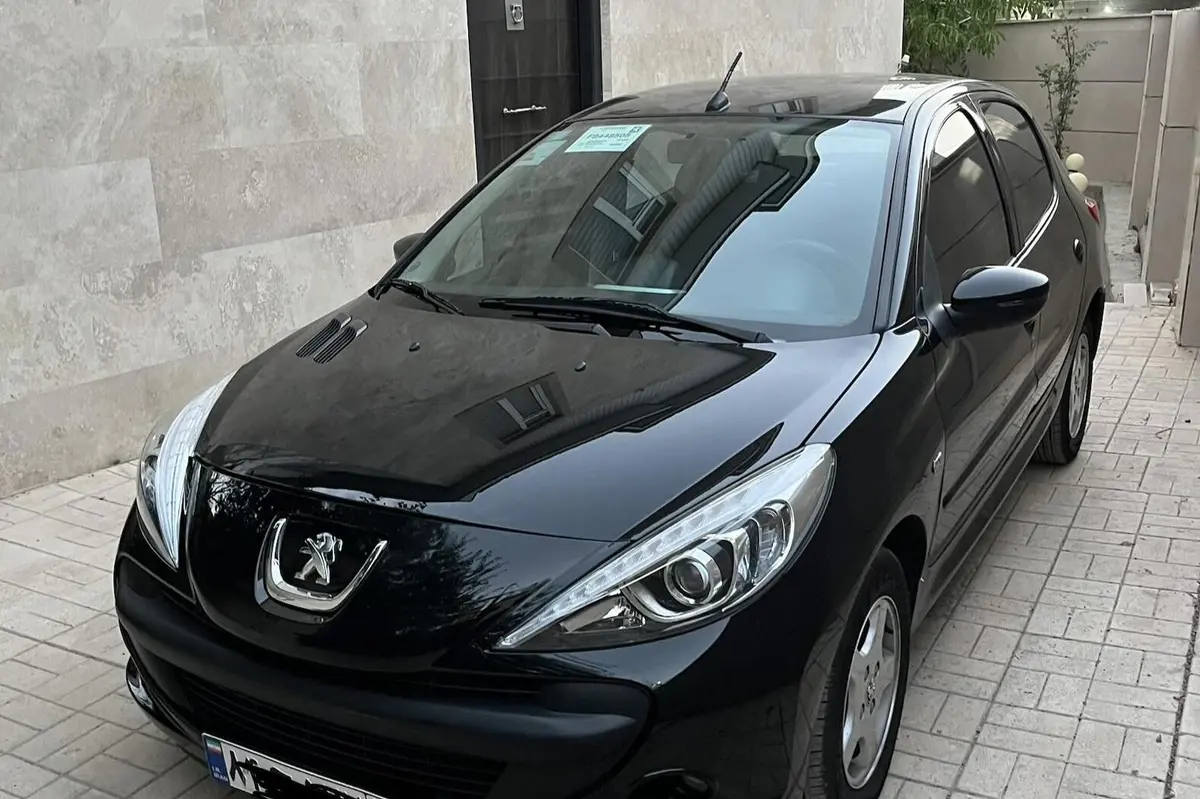 پژو،  207