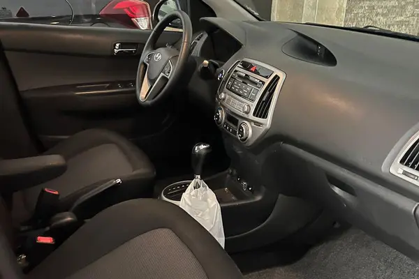 هیوندای، i20