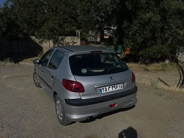 پژو  206