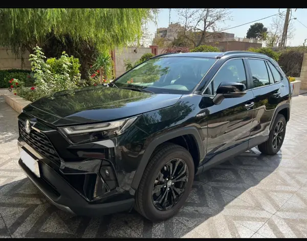 تویوتا، راوفور هیبرید