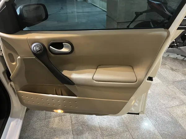 رنو، مگان (مونتاژ)