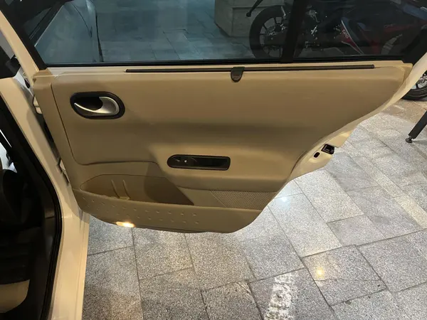 رنو، مگان (مونتاژ)