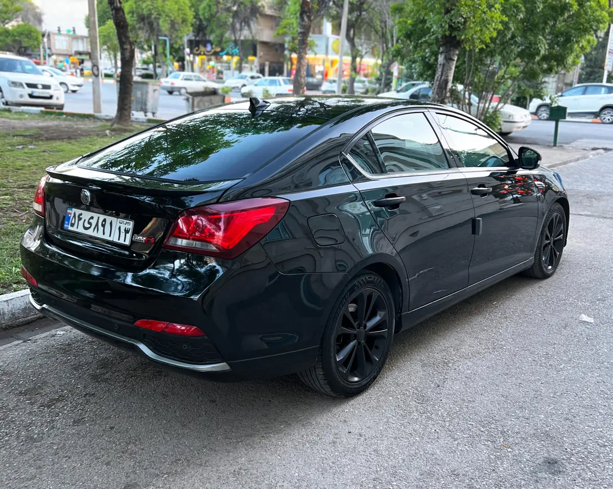 ام جی،  6