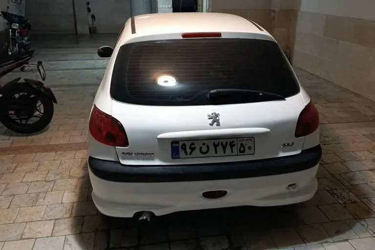 پژو  206