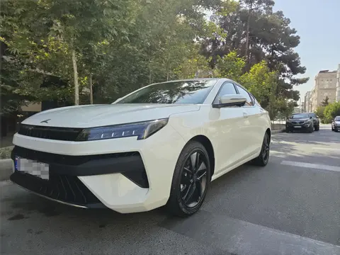 کی ام سی، J7