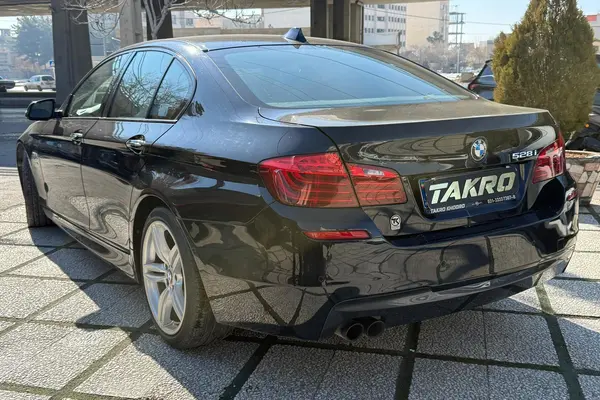 ب ام و، سری 5 سدان