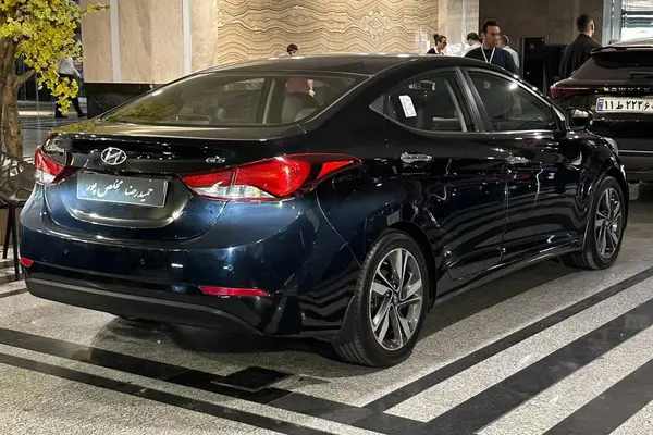 هیوندای  النترا