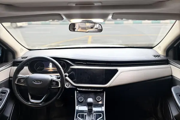 چری، آریزو 6