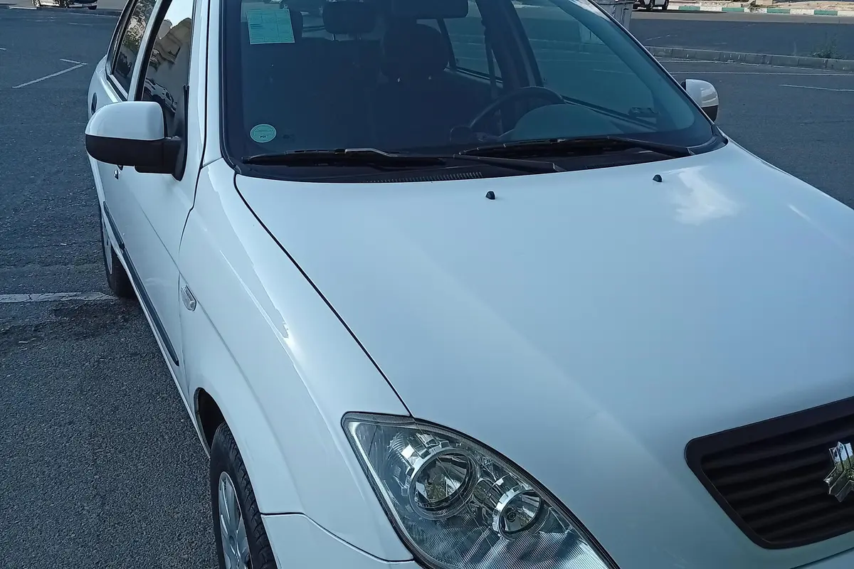 تیبا،  هاچ بک