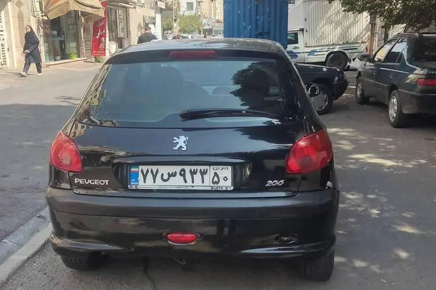 پژو،  206