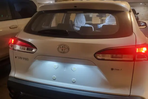 تویوتا، فرانت لندر هیبرید