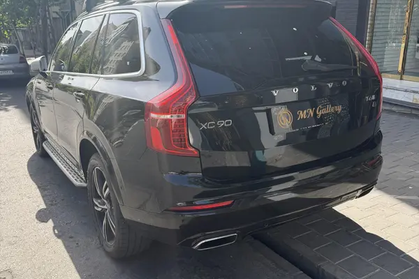 ولوو  XC90