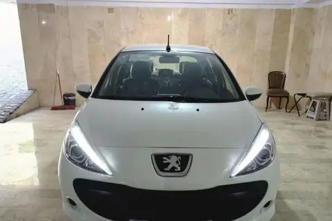 پژو، 207