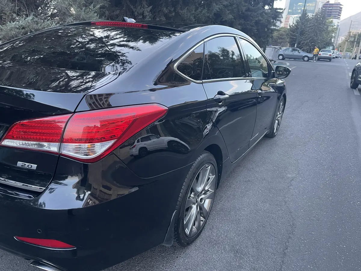 هیوندای،  i40