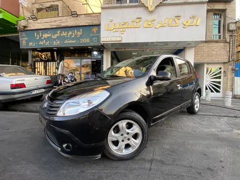 رنو، ساندرو