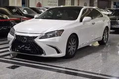 لکسوس، ES