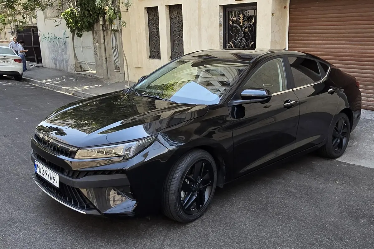 کی ام سی،  J7